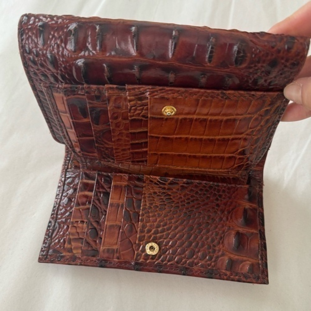 Brahmin Cordelia Brown‎ Pecan Melbourne Croc Embossed Wallet - Picture 7 of 16